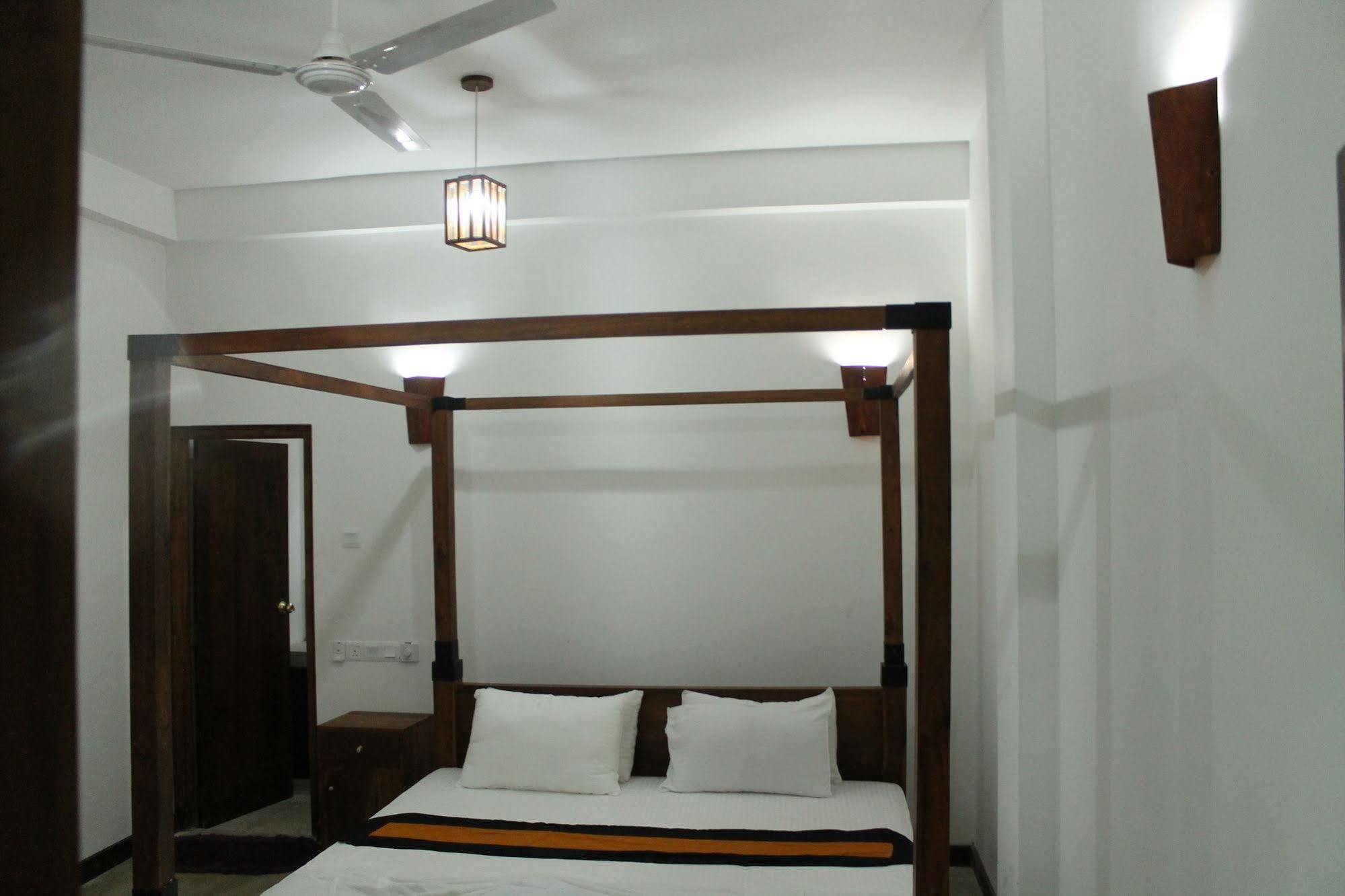 Heavens Holiday Resort Tennekumbura Exterior photo